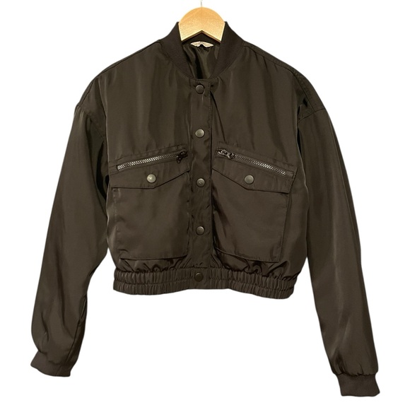 Stylish Black Bomber Jacket for Women - Picture 2 of 3